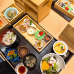 季節のやき弁　　やきとり弁当　栗ご飯